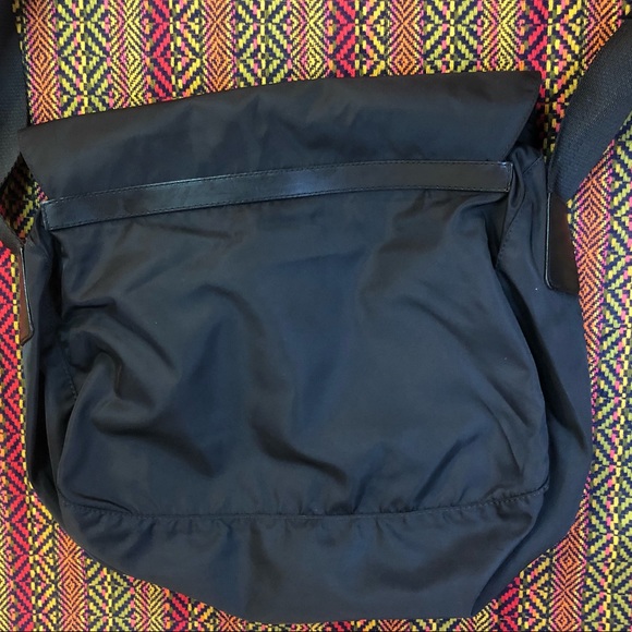 SOLD ✅Authentic PRADA Nylon Vela Messenger Bag - Picture 8 of 12
